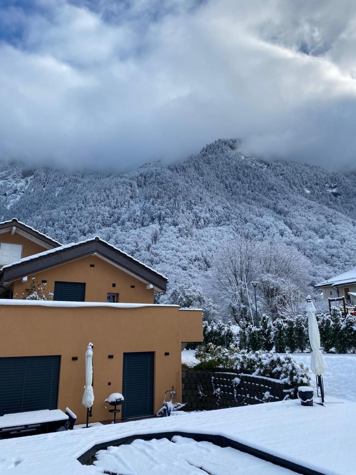 Appartement Moderne Avec Terrasse Et Piscine A Chatel Sur Bex Екстер'єр фото